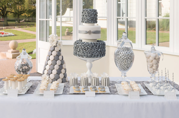 candy buffet sweet table