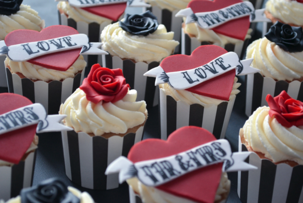 tattoo Wedding Cupcake Favour